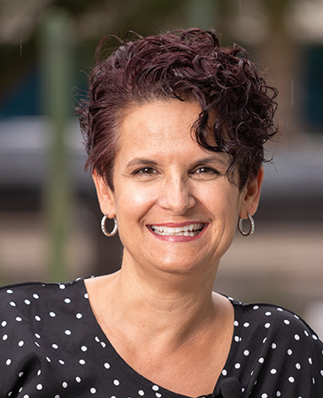 Tara Sundem – one member team